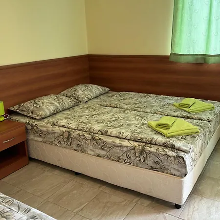 ホテル семеен сами クラネヴォ