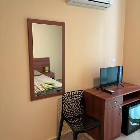 Hotel семеен сами