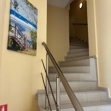 호텔 семеен сами 크레네보