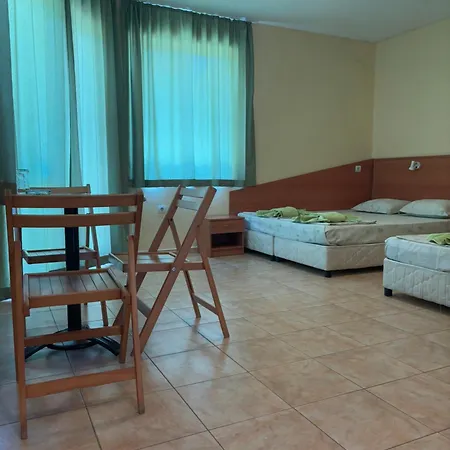 семеен сами Hotel *