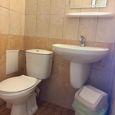 семеен сами Szálloda *