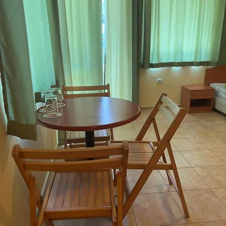 семеен сами Hotel Kranevo