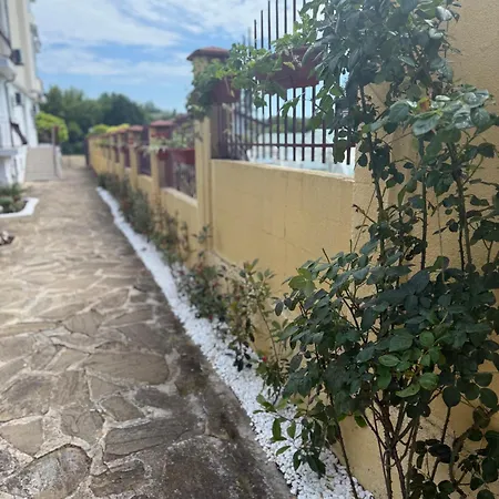 Hotel семеен сами *