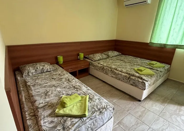 семеен сами Hotel *