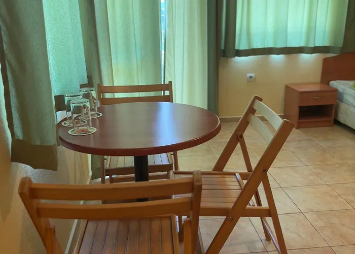 семеен сами Hotel Kranevo