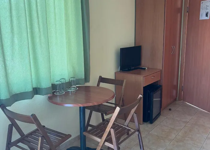 Otel семеен сами *